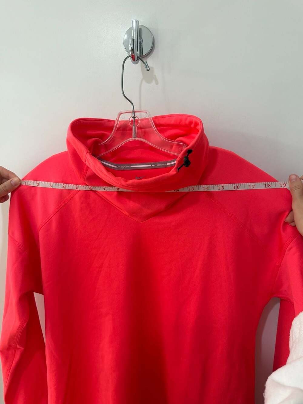 Nike Women's Dri-FIT Relay Running Cowl Neck Pullover Neon Pink - Picture 6 of 9